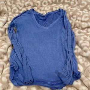 Soft and sexy long sleeve blue tee size xs
